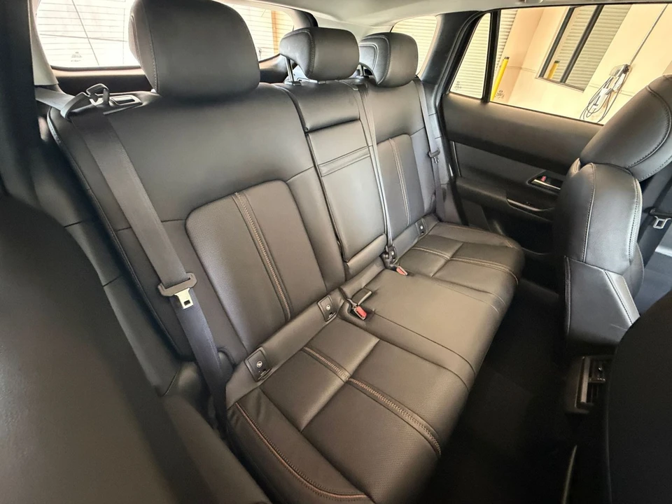 2025 Mazda CX-50 - Image 30 of 31