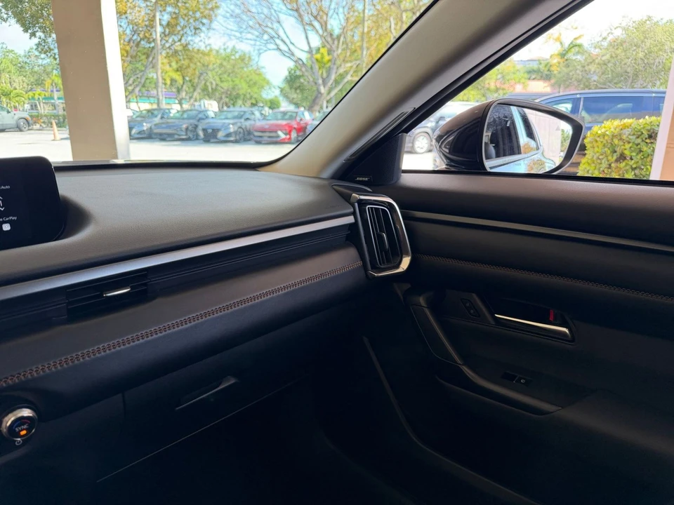 2025 Mazda CX-50 - Image 29 of 31