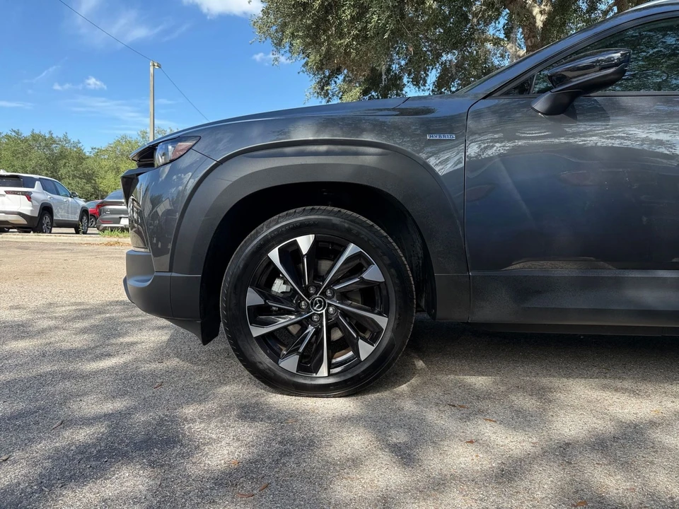 2025 Mazda CX-50 - Image 24 of 31