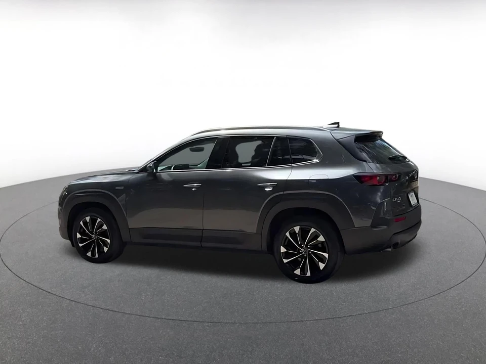 2025 Mazda CX-50 - Image 7 of 31