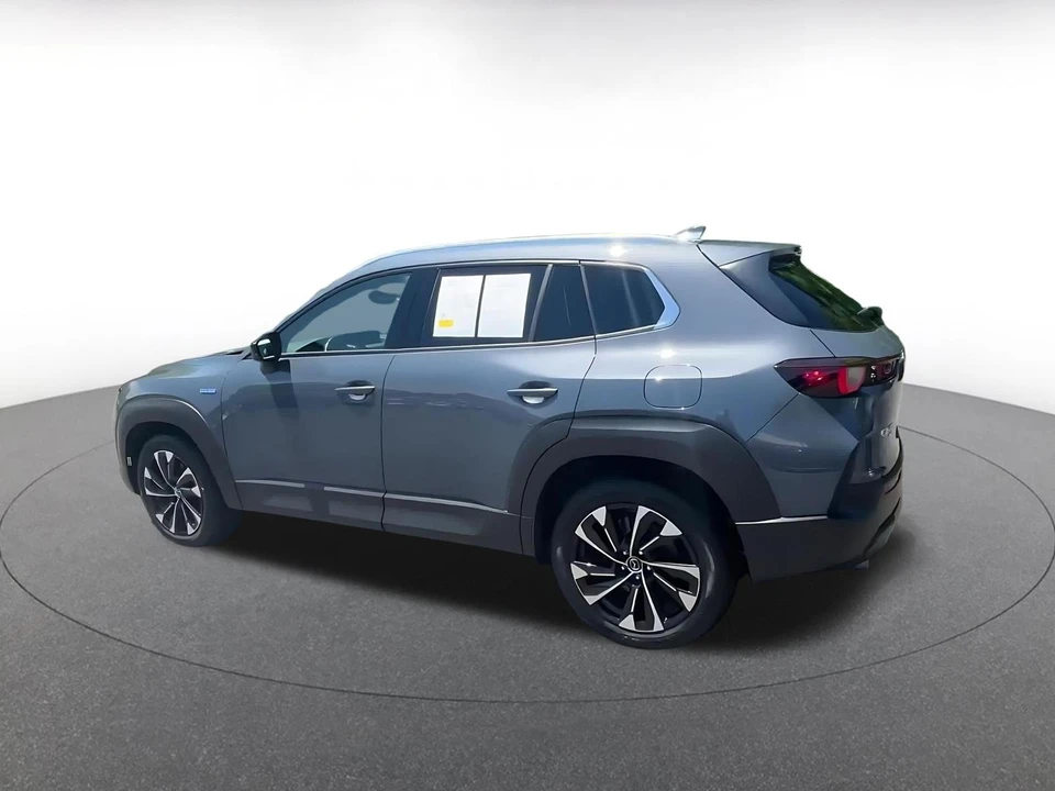 2025 Mazda CX-50 - Image 12 of 31