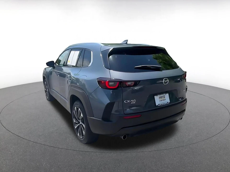 2025 Mazda CX-50 - Image 13 of 31