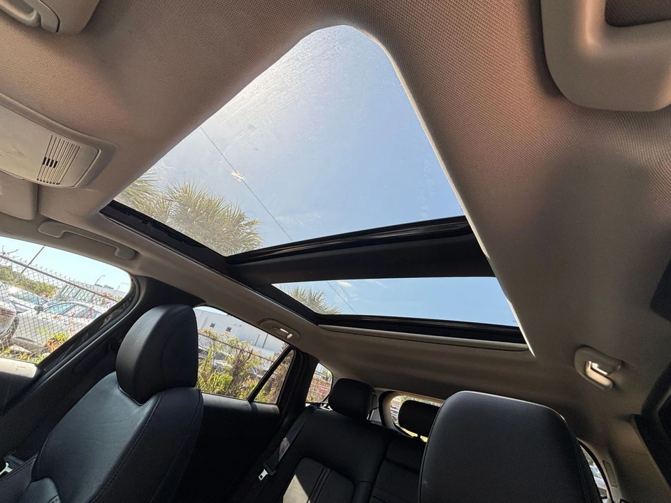2025 Mazda CX-50 - Image 27 of 31