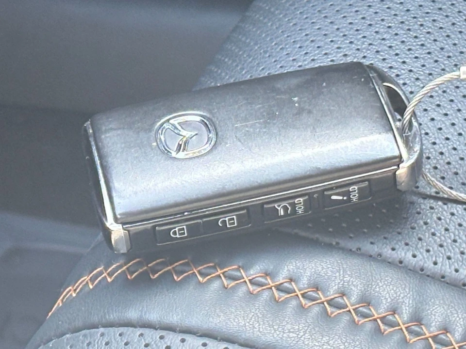 2025 Mazda CX-50 - Image 19 of 31