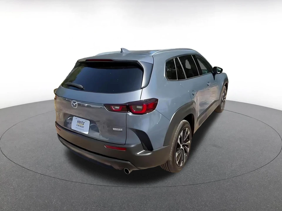 2025 Mazda CX-50 - Image 17 of 31