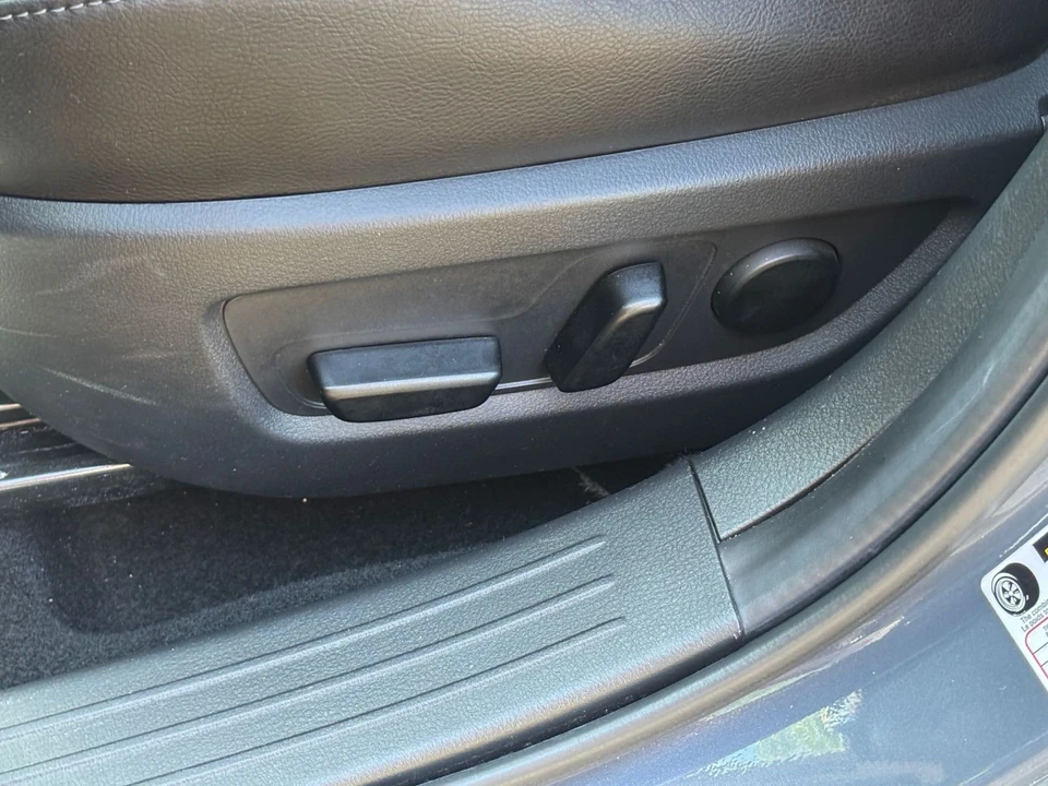 2025 Mazda CX-50 - Image 20 of 31