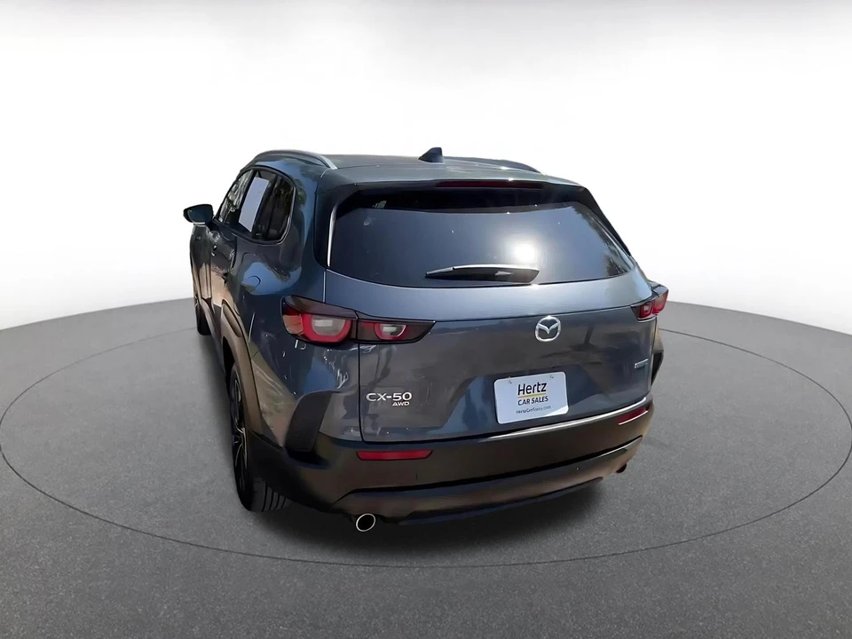 2025 Mazda CX-50 - Image 16 of 31