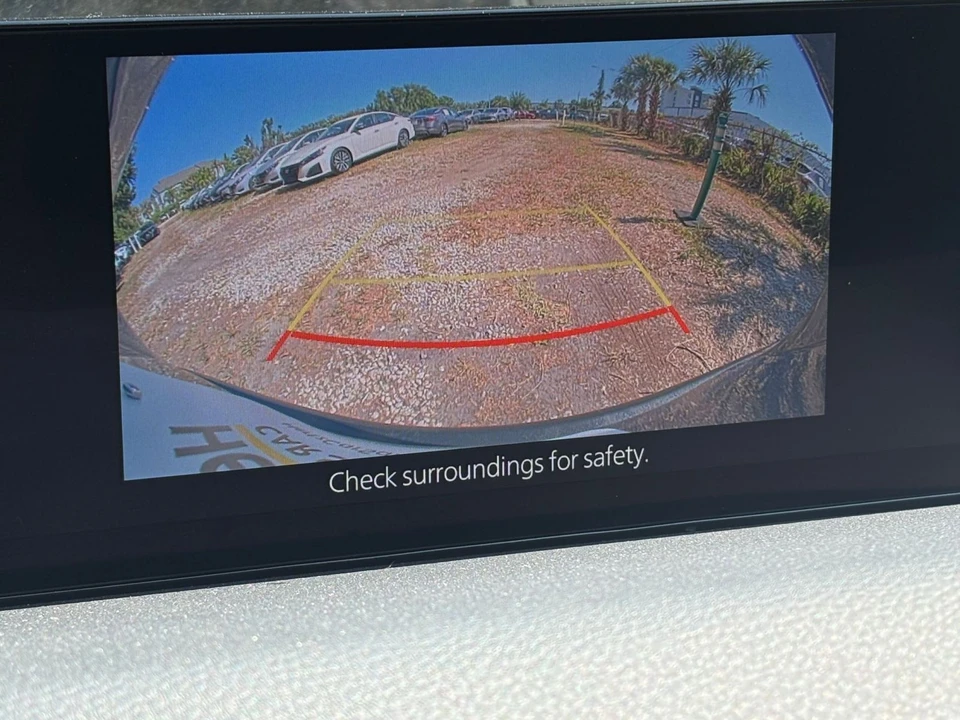 2025 Mazda CX-50 - Image 23 of 31