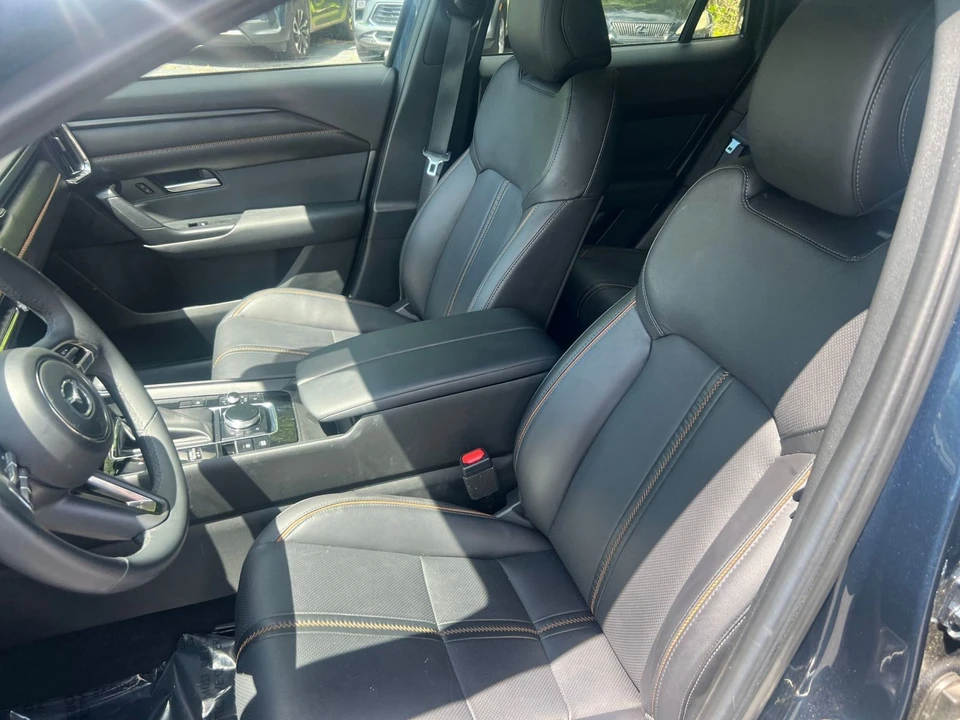 2025 Mazda CX-50 - Image 23 of 31