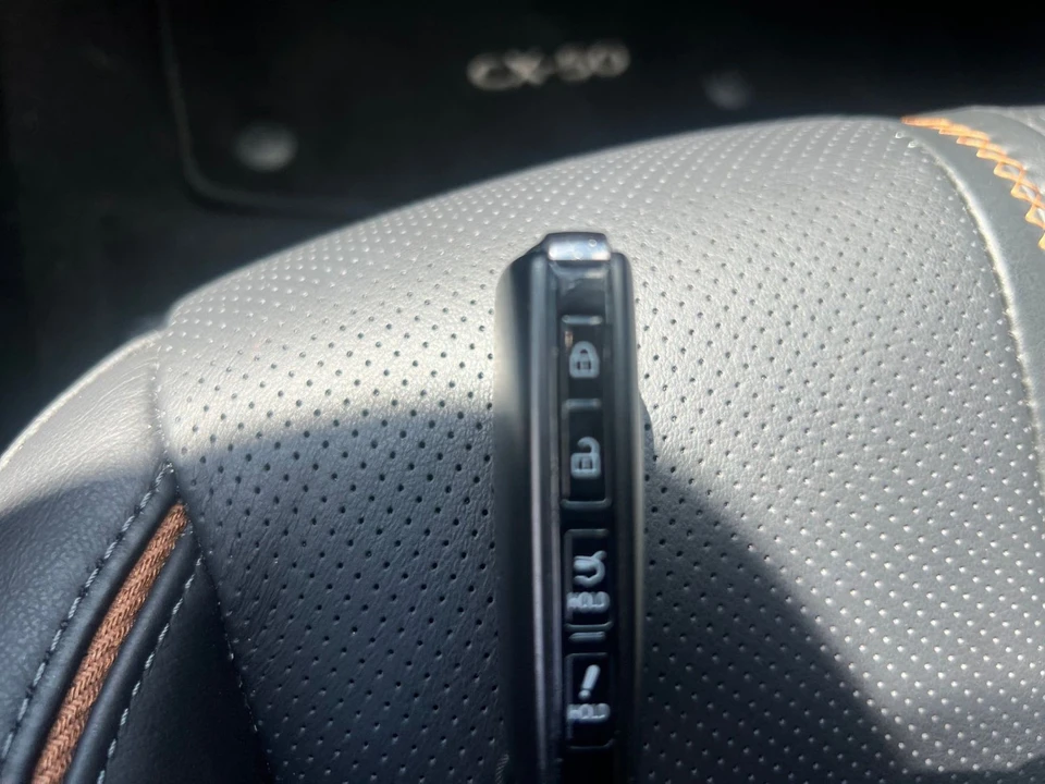 2025 Mazda CX-50 - Image 17 of 31