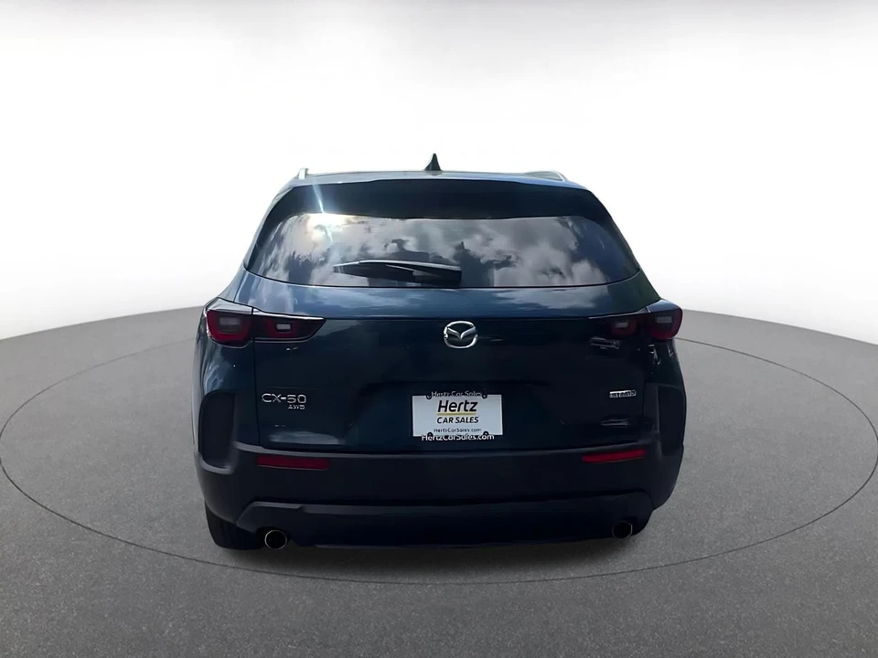 2025 Mazda CX-50 - Image 14 of 31