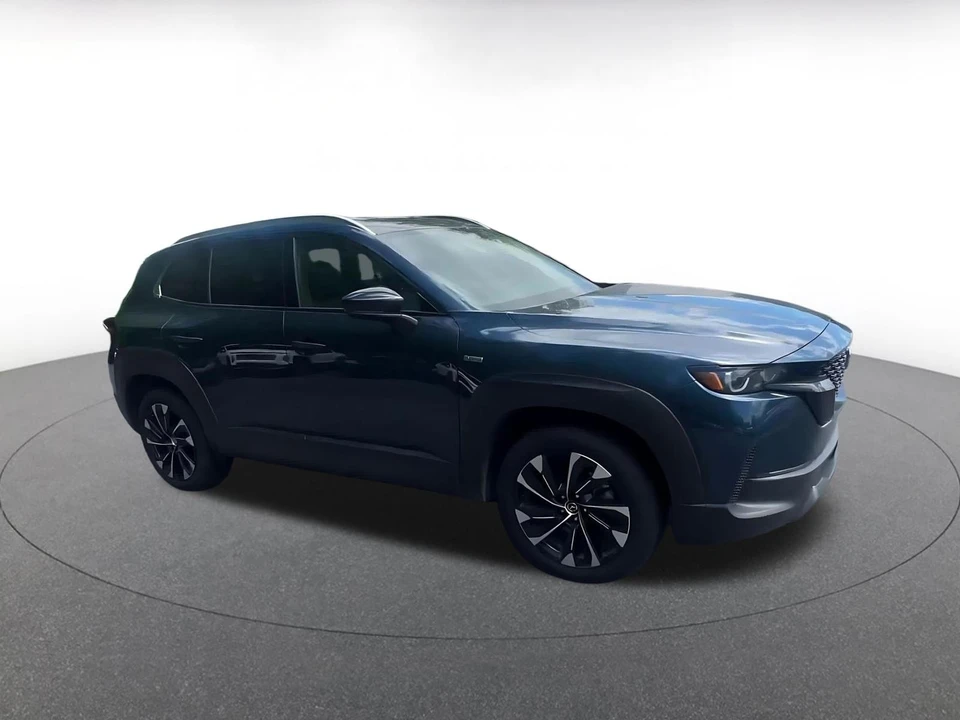 2025 Mazda CX-50 - Image 2 of 31