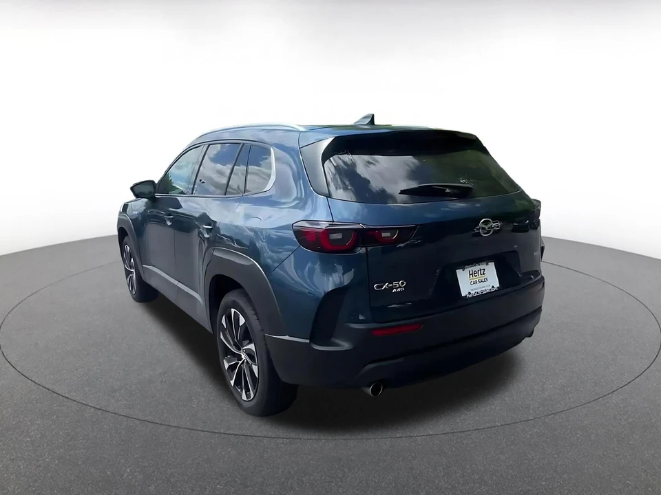 2025 Mazda CX-50 - Image 11 of 31