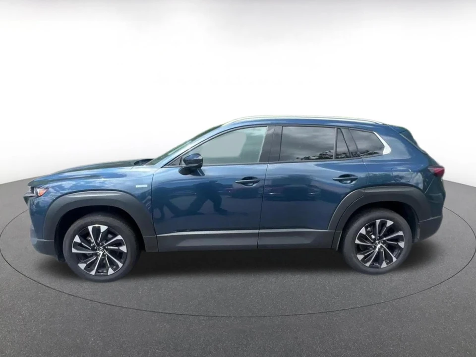 2025 Mazda CX-50 - Image 11 of 31