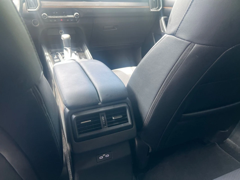 2025 Mazda CX-50 - Image 20 of 31