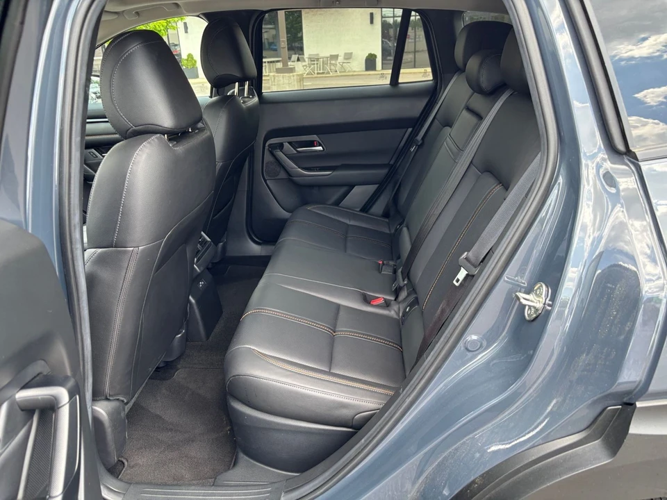 2025 Mazda CX-50 - Image 24 of 31