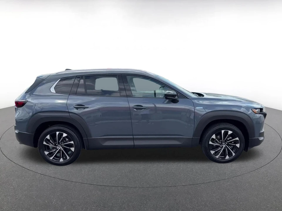 2025 Mazda CX-50 - Image 13 of 31