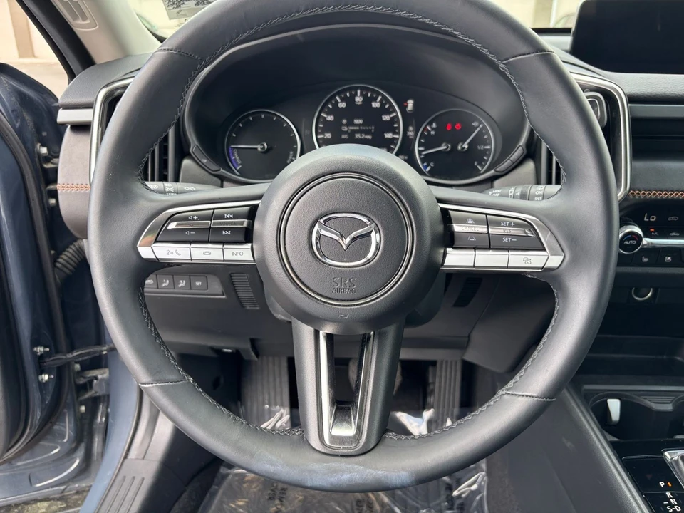 2025 Mazda CX-50 - Image 24 of 31