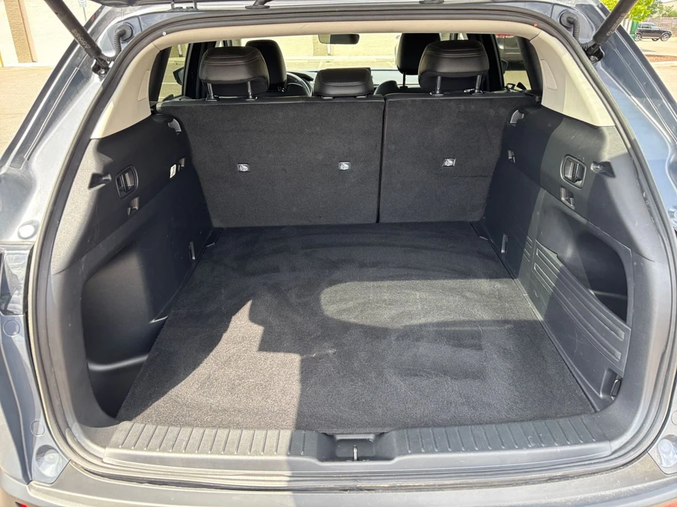 2025 Mazda CX-50 - Image 28 of 31