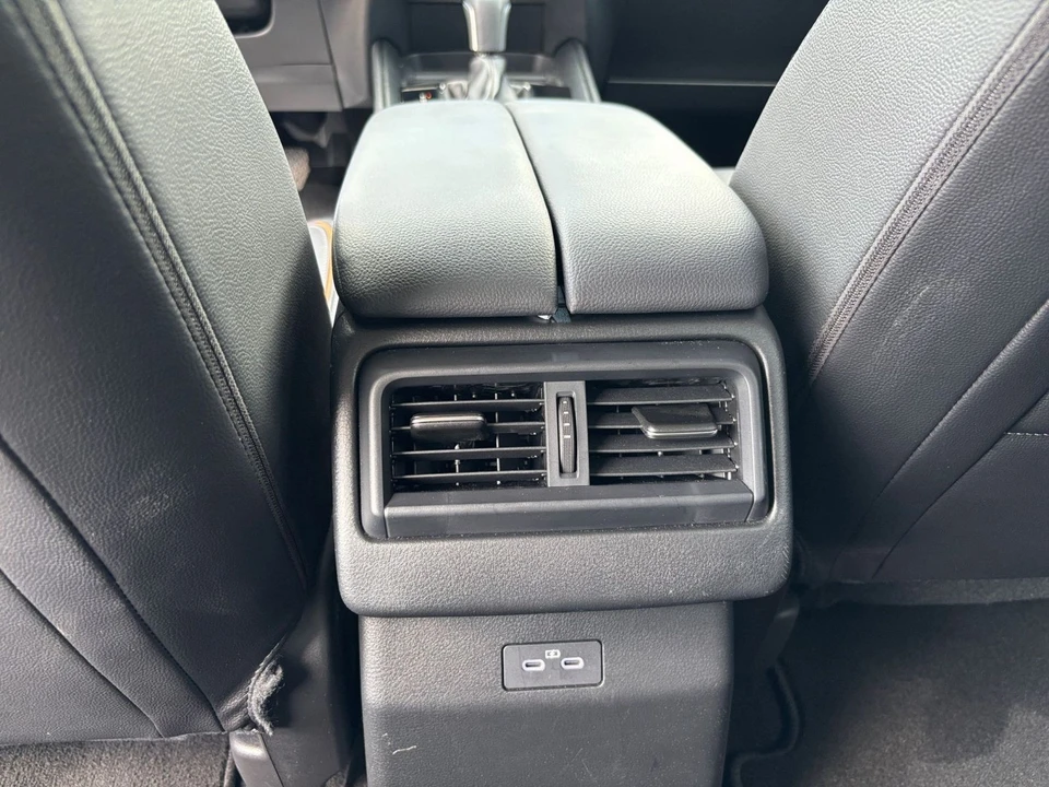 2025 Mazda CX-50 - Image 22 of 31