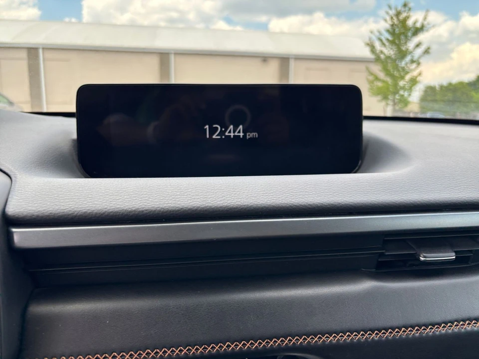 2025 Mazda CX-50 - Image 18 of 31