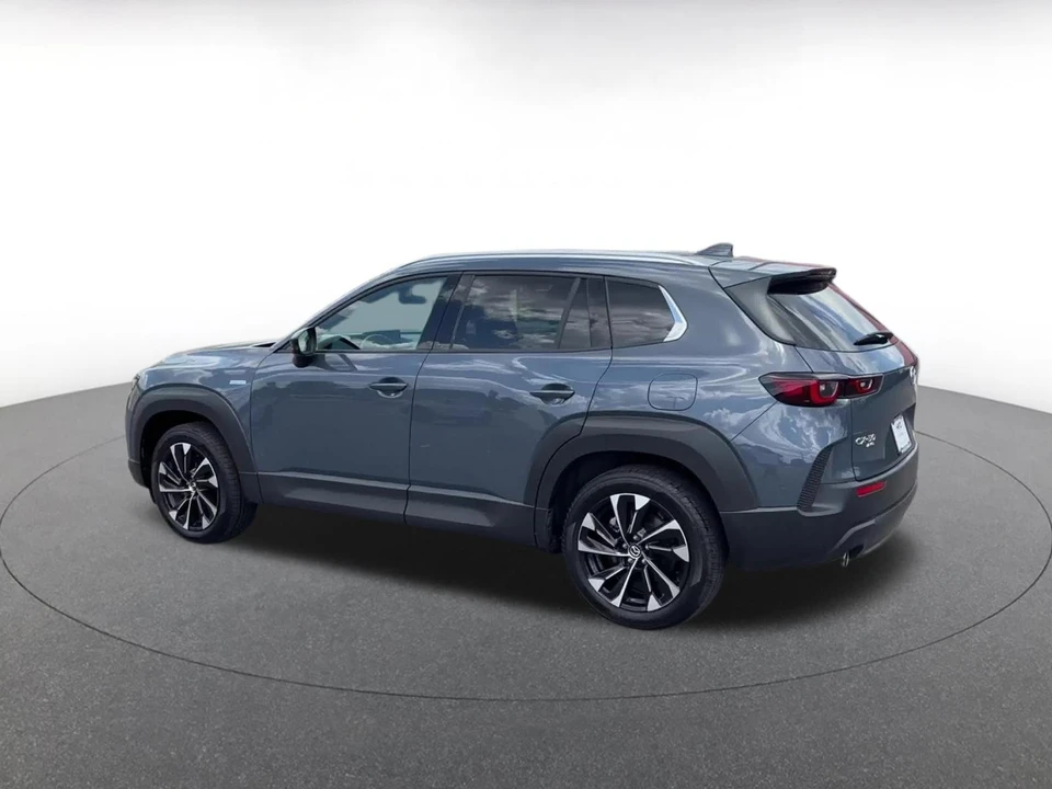 2025 Mazda CX-50 - Image 8 of 31