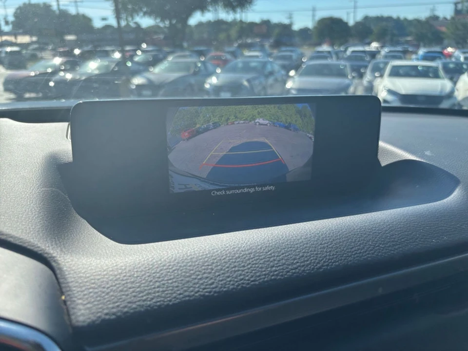 2025 Mazda CX-50 - Image 19 of 31