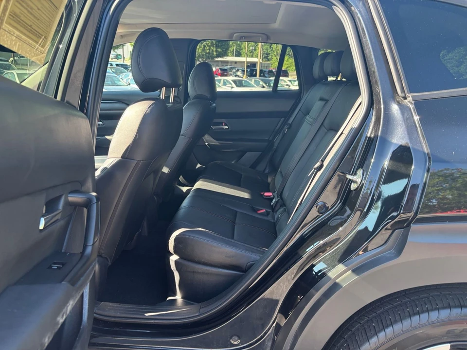 2025 Mazda CX-50 - Image 20 of 31