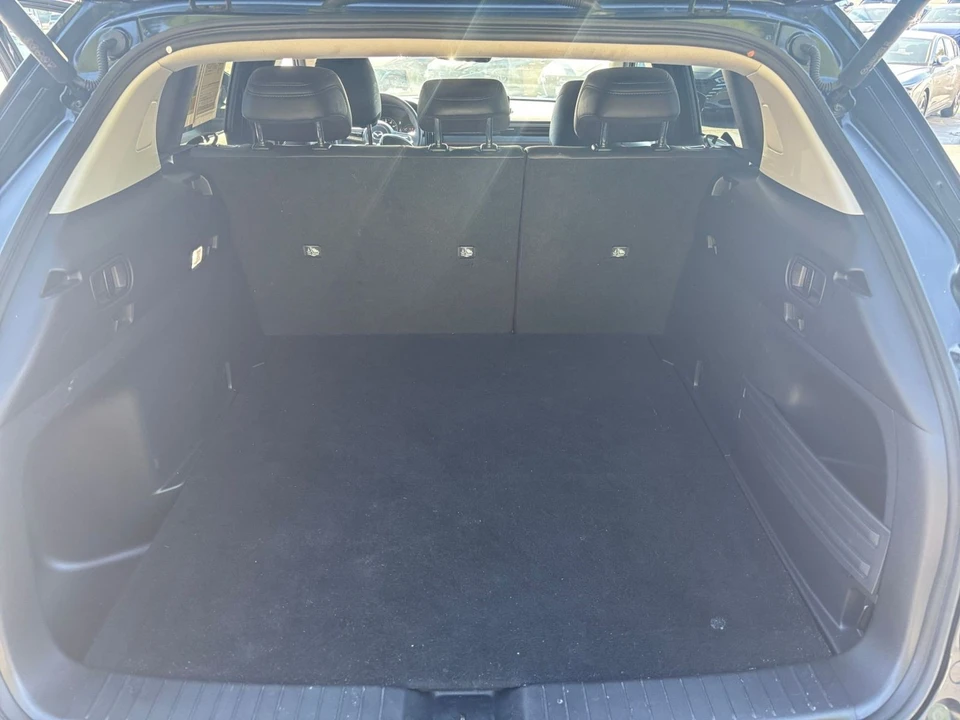 2025 Mazda - Image 24 of 31
