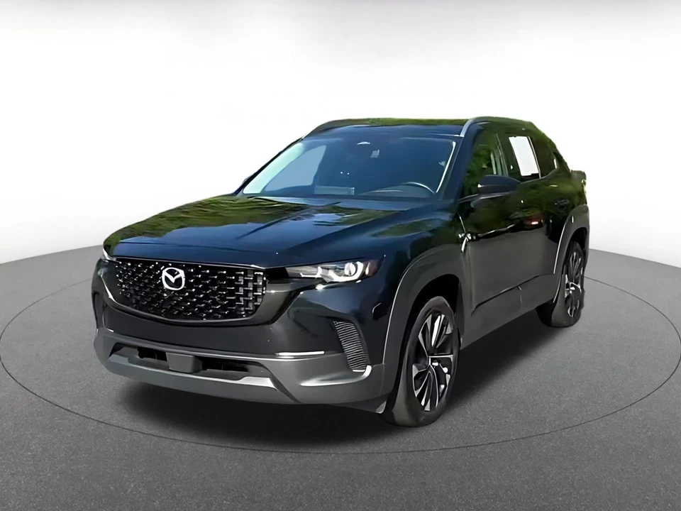 2025 Mazda CX-50 - Image 4 of 31