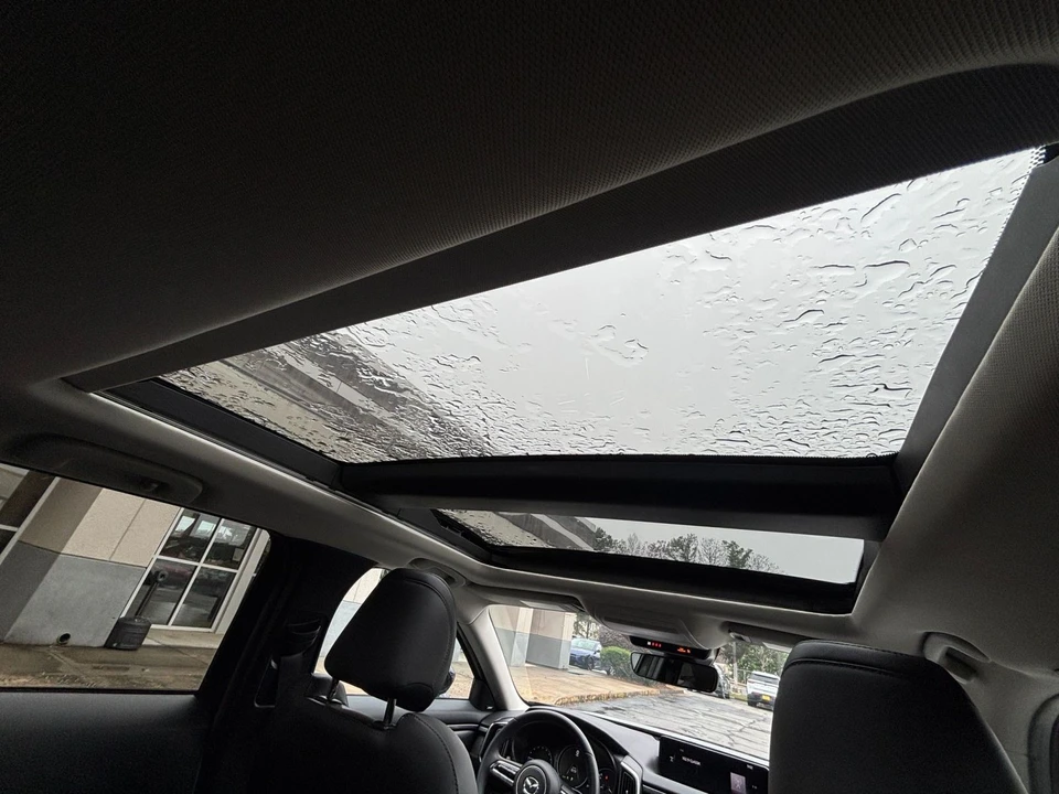 2025 Mazda CX-50 - Image 27 of 31