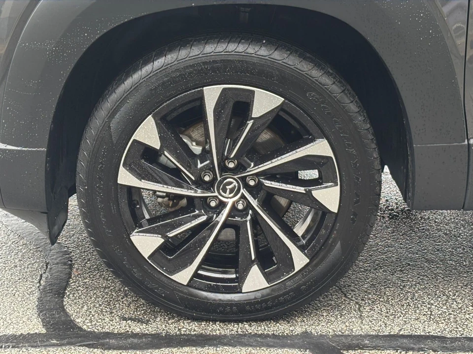 2025 Mazda CX-50 - Image 29 of 31