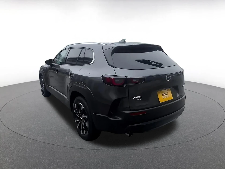 2025 Mazda CX-50 - Image 11 of 31