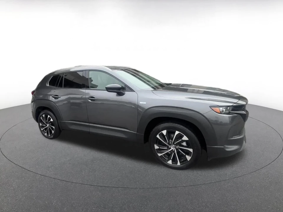 2025 Mazda CX-50 - Image 2 of 31