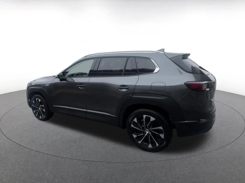 2025 Mazda CX-50 - Image 9 of 31