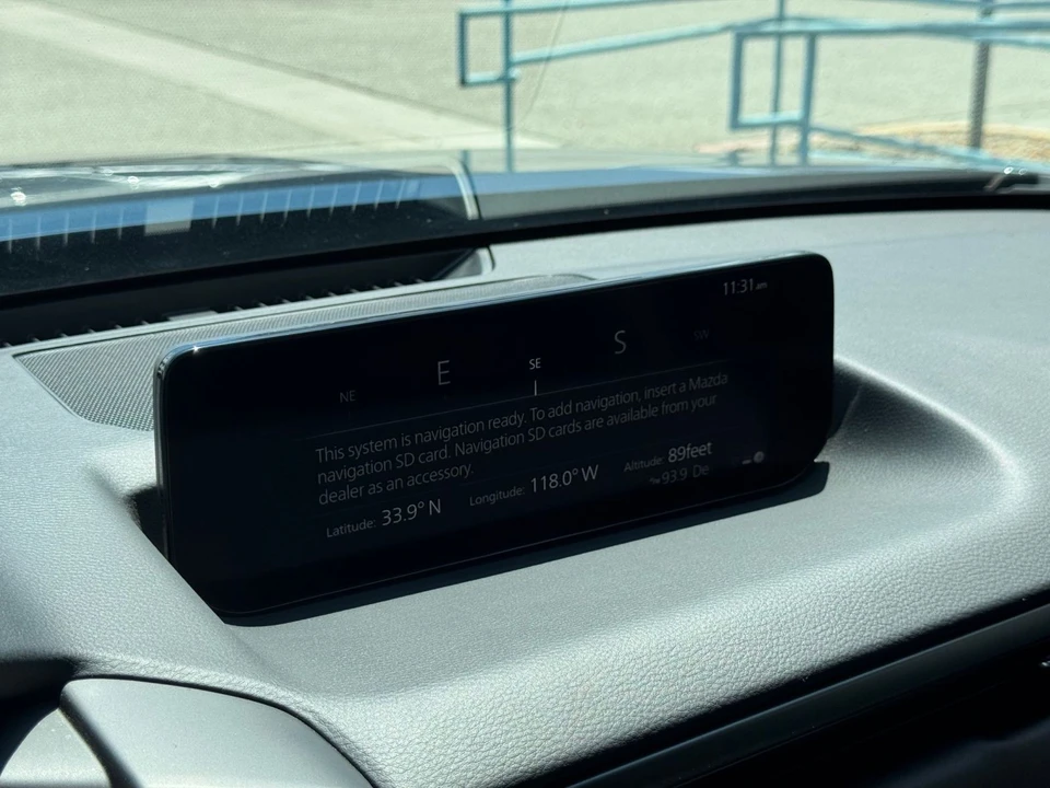 2025 Mazda CX-50 - Image 16 of 31
