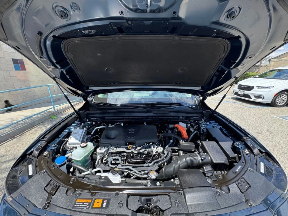 2025 Mazda CX-50 - Image 30 of 31