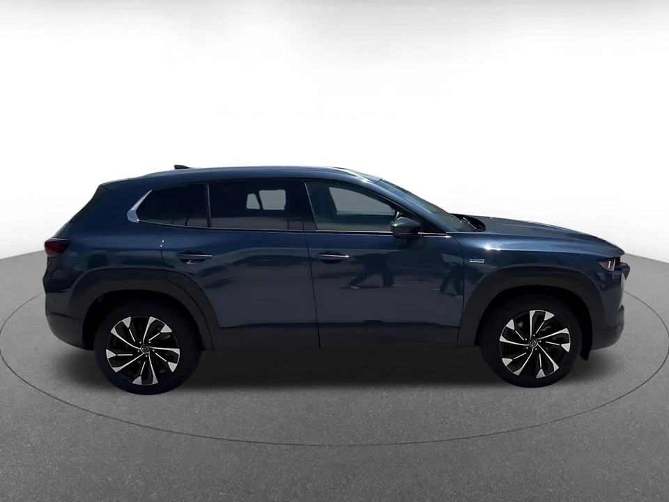 2025 Mazda CX-50 - Image 13 of 31