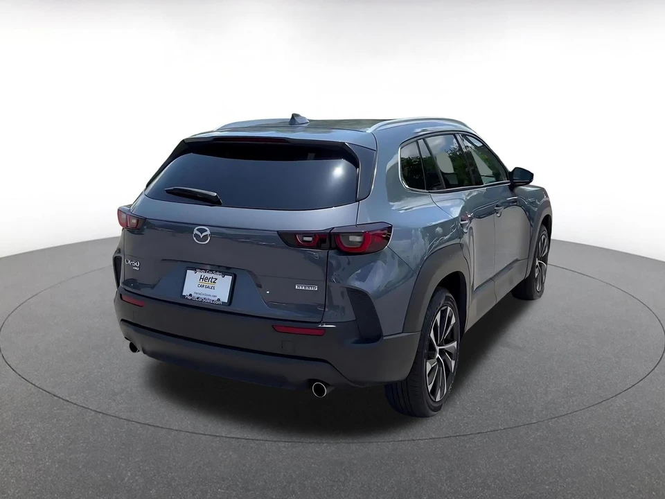 2025 Mazda CX-50 - Image 16 of 31