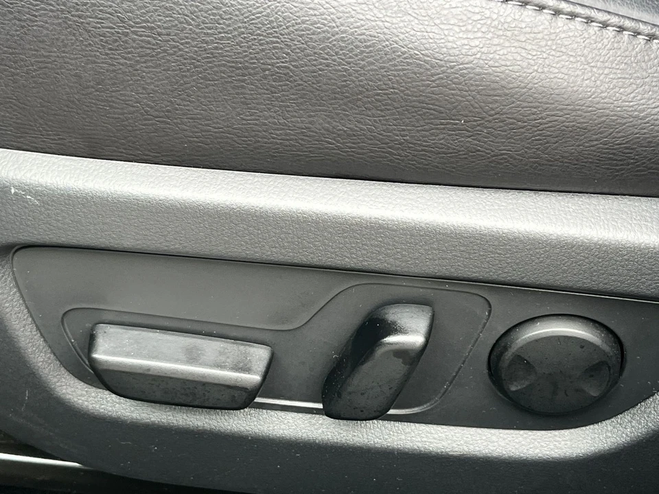 2025 Mazda CX-50 - Image 24 of 31