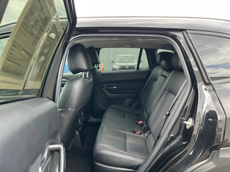 2025 Mazda CX-50 - Image 29 of 31