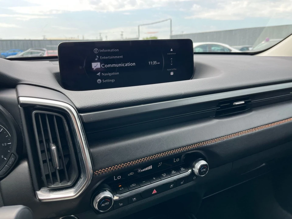 2025 Mazda CX-50 - Image 16 of 31