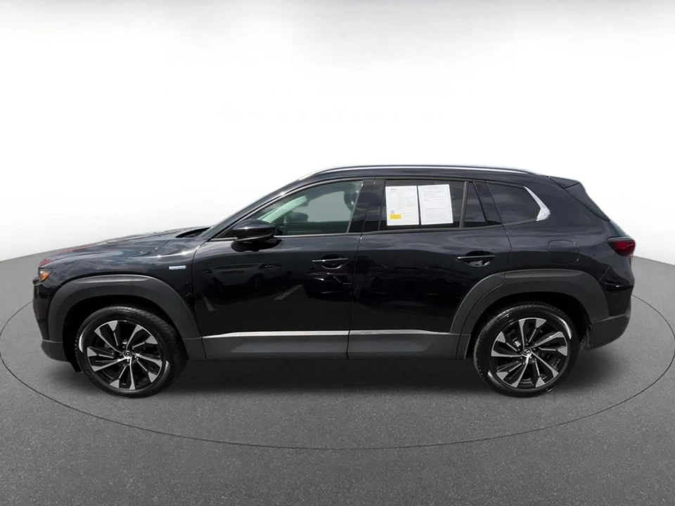 2025 Mazda CX-50 - Image 7 of 31