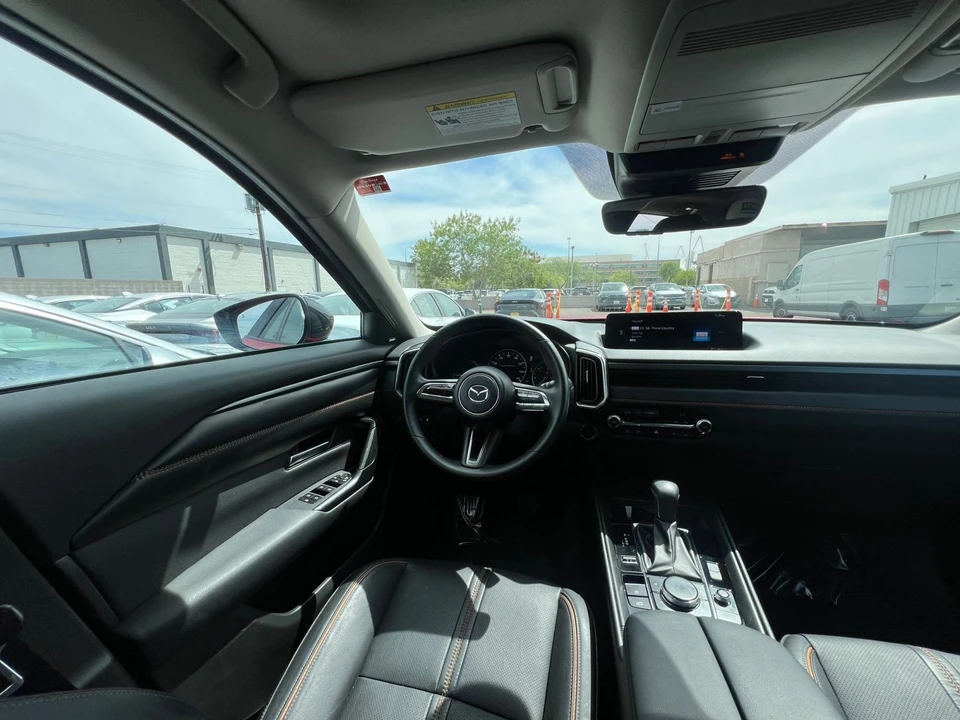 2025 Mazda CX-50 - Image 30 of 31