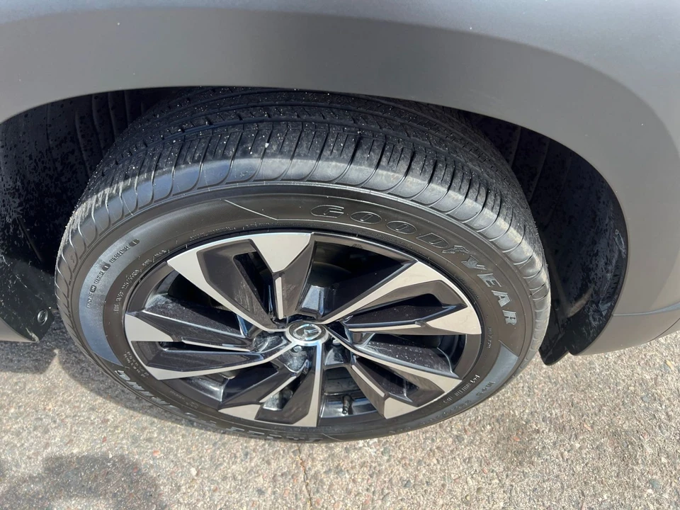 2025 Mazda CX-50 - Image 28 of 31
