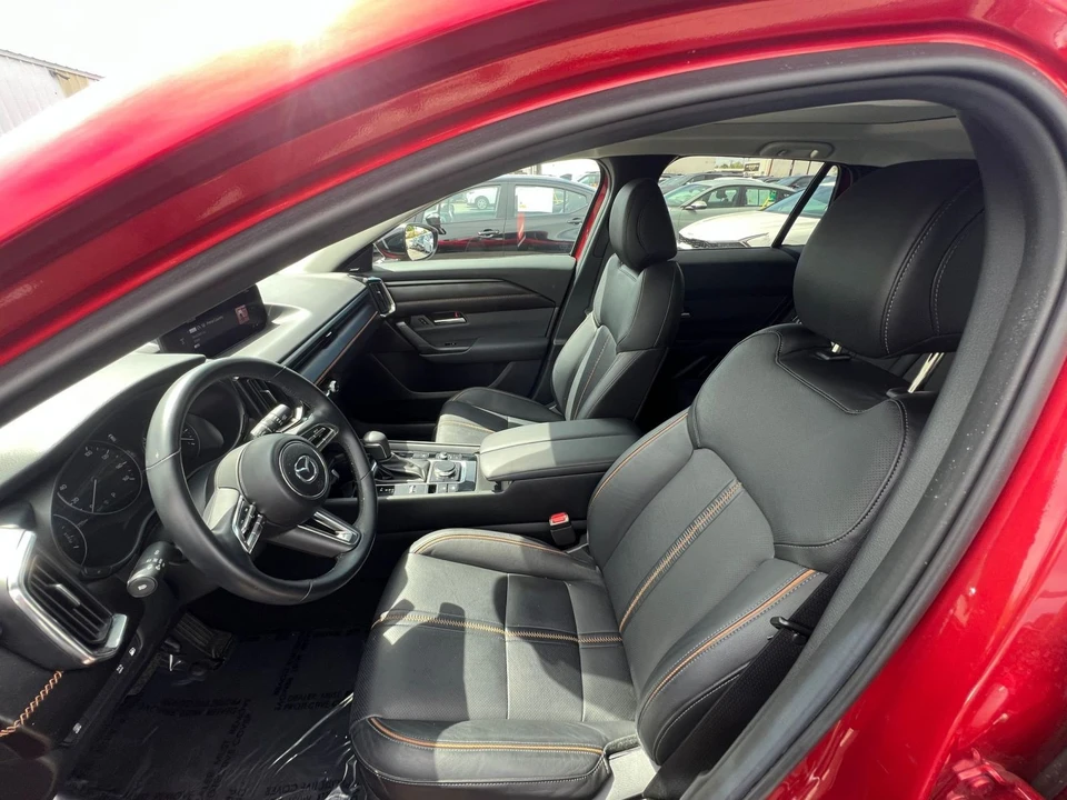 2025 Mazda CX-50 - Image 23 of 31