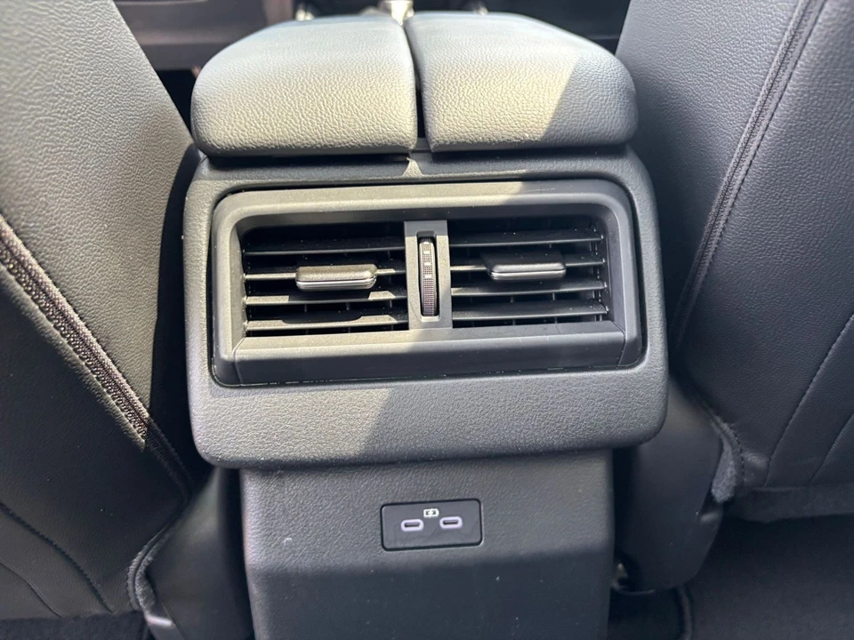 2025 Mazda CX-50 - Image 27 of 31
