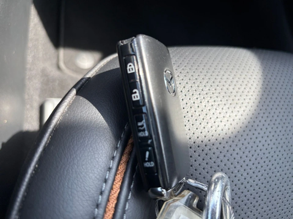 2025 Mazda CX-50 - Image 24 of 31