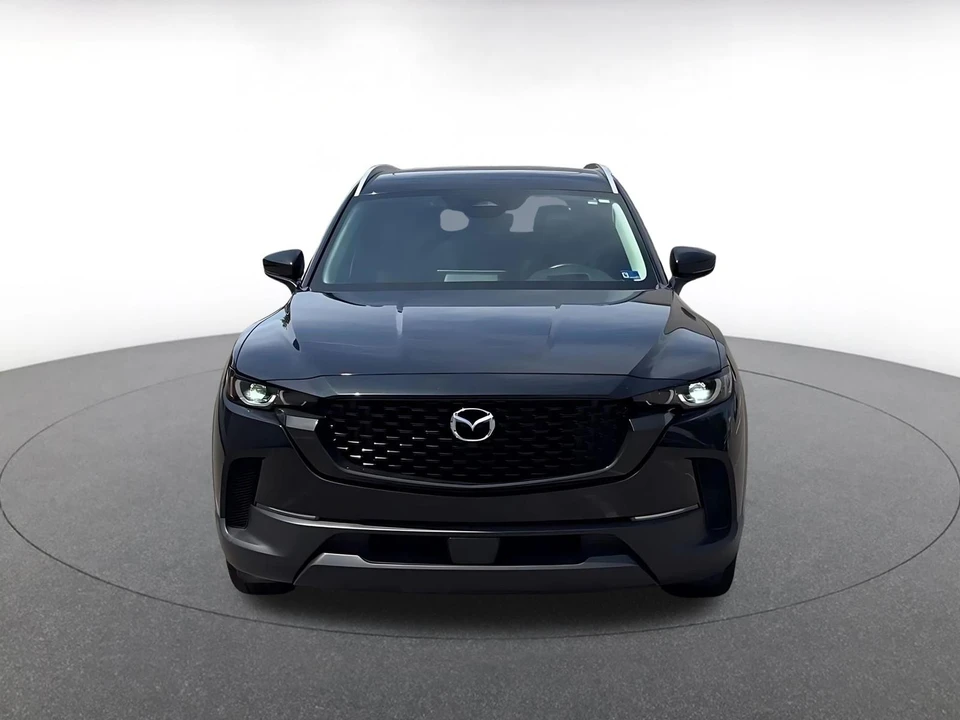 2025 Mazda CX-50 - Image 4 of 31