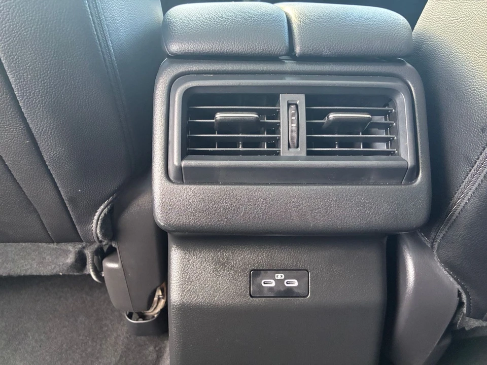 2025 Mazda CX-50 - Image 21 of 31